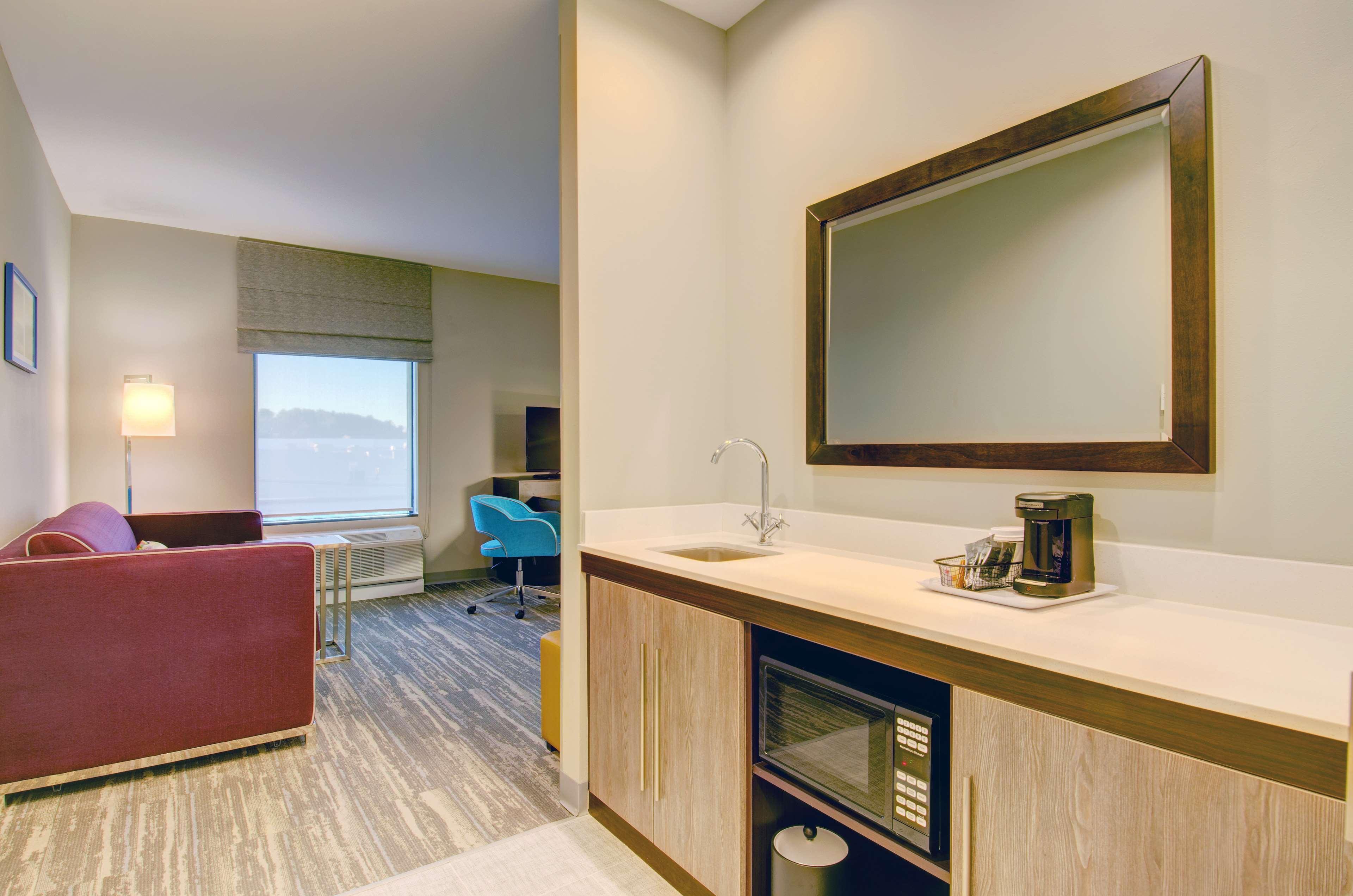 Hampton Inn & Suites Boston/Stoughton Exteriér fotografie
