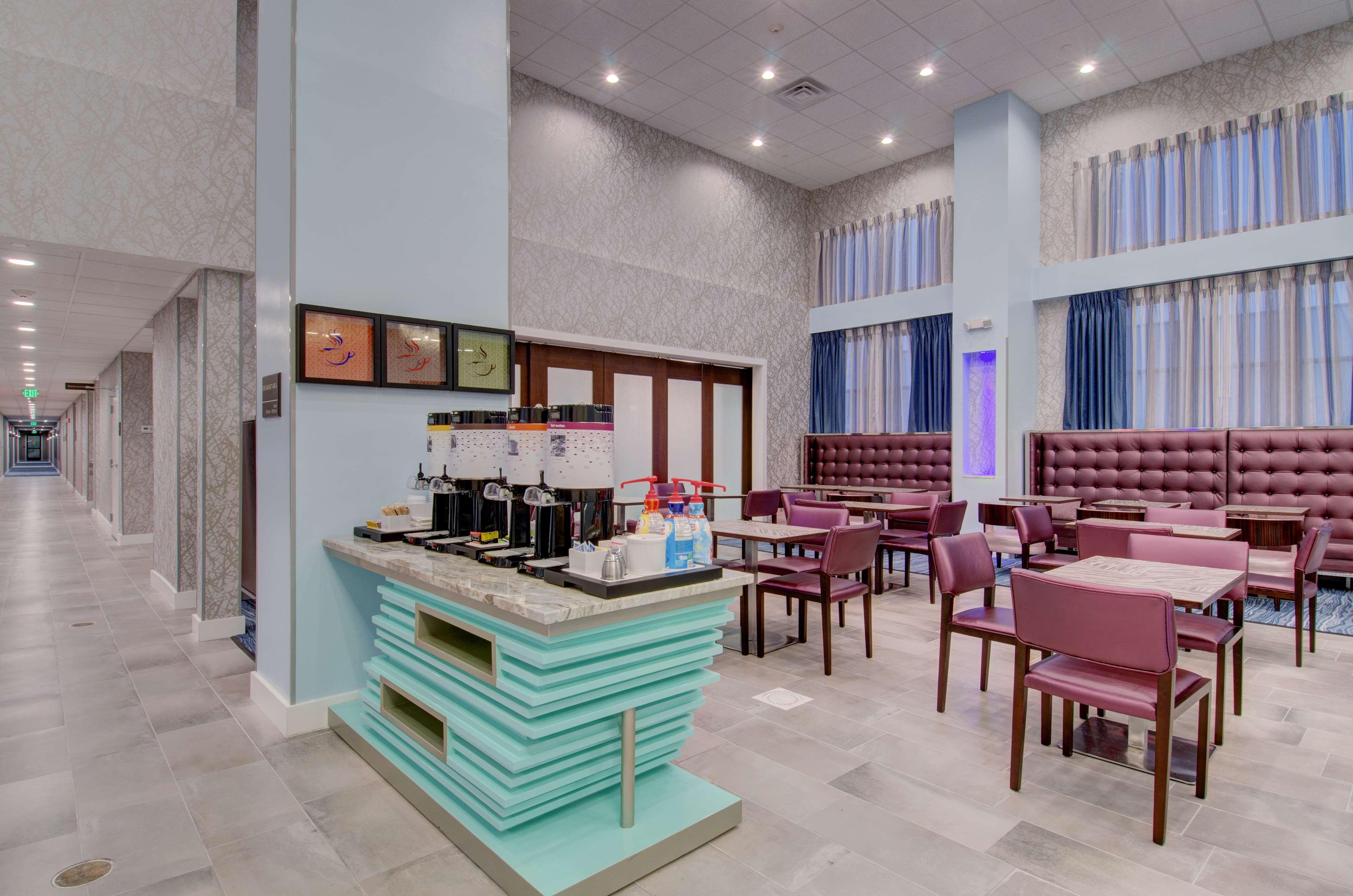 Hampton Inn & Suites Boston/Stoughton Exteriér fotografie