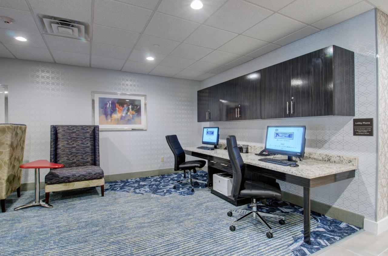Hampton Inn & Suites Boston/Stoughton Exteriér fotografie